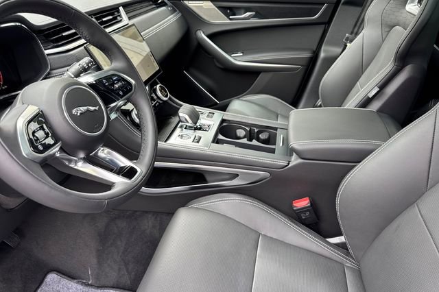 New 2026 Jaguar F-PACE R-Dynamic S AWD/4WD image 9