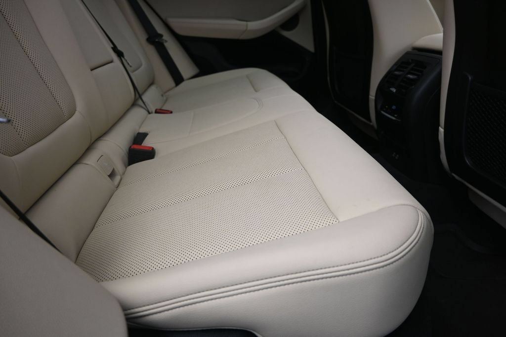 Certified 2024 BMW X3 sDrive30i w/ Premium Package RWD image 22