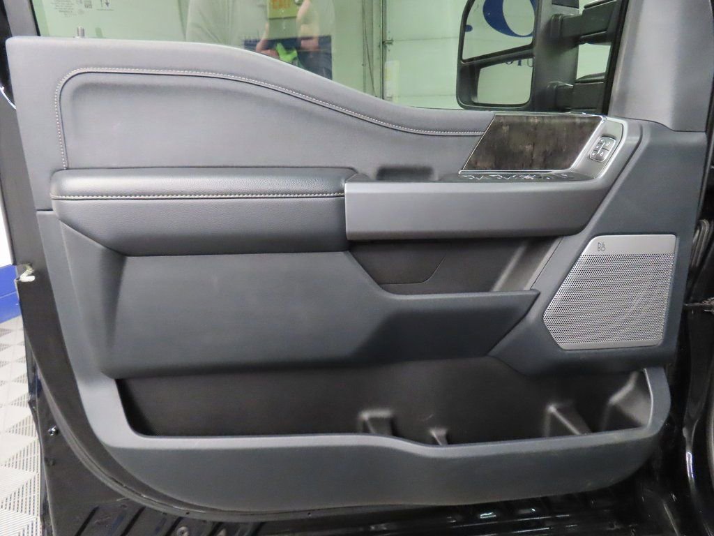 Used 2025 Ford F250 Lariat w/ Lariat Ultimate Package image 74