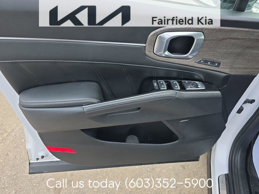 Used 2022 Kia Sorento SX Prestige image 10