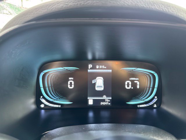 Used 2025 Kia Soul LX w/ LX Technology Package FWD image 28