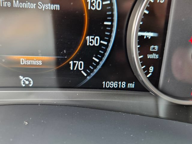 Used 2017 Buick LaCrosse Essence FWD image 31