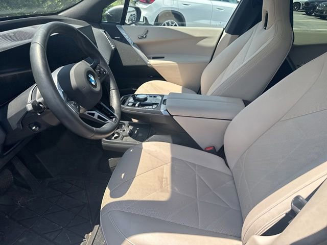 Certified 2025 BMW iX xDrive50 AWD/4WD image 20