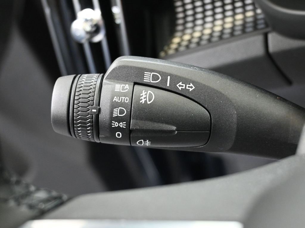 New 2026 Volvo XC40 B5 Ultra w/ Climate Package image 29