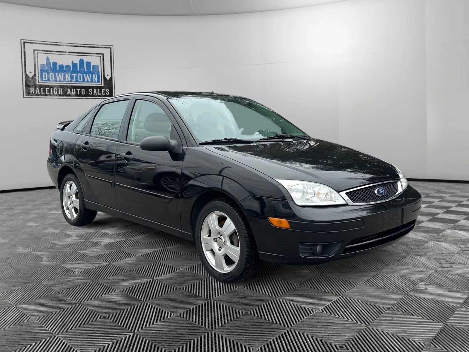 Used 2007 Ford Focus SE image 4