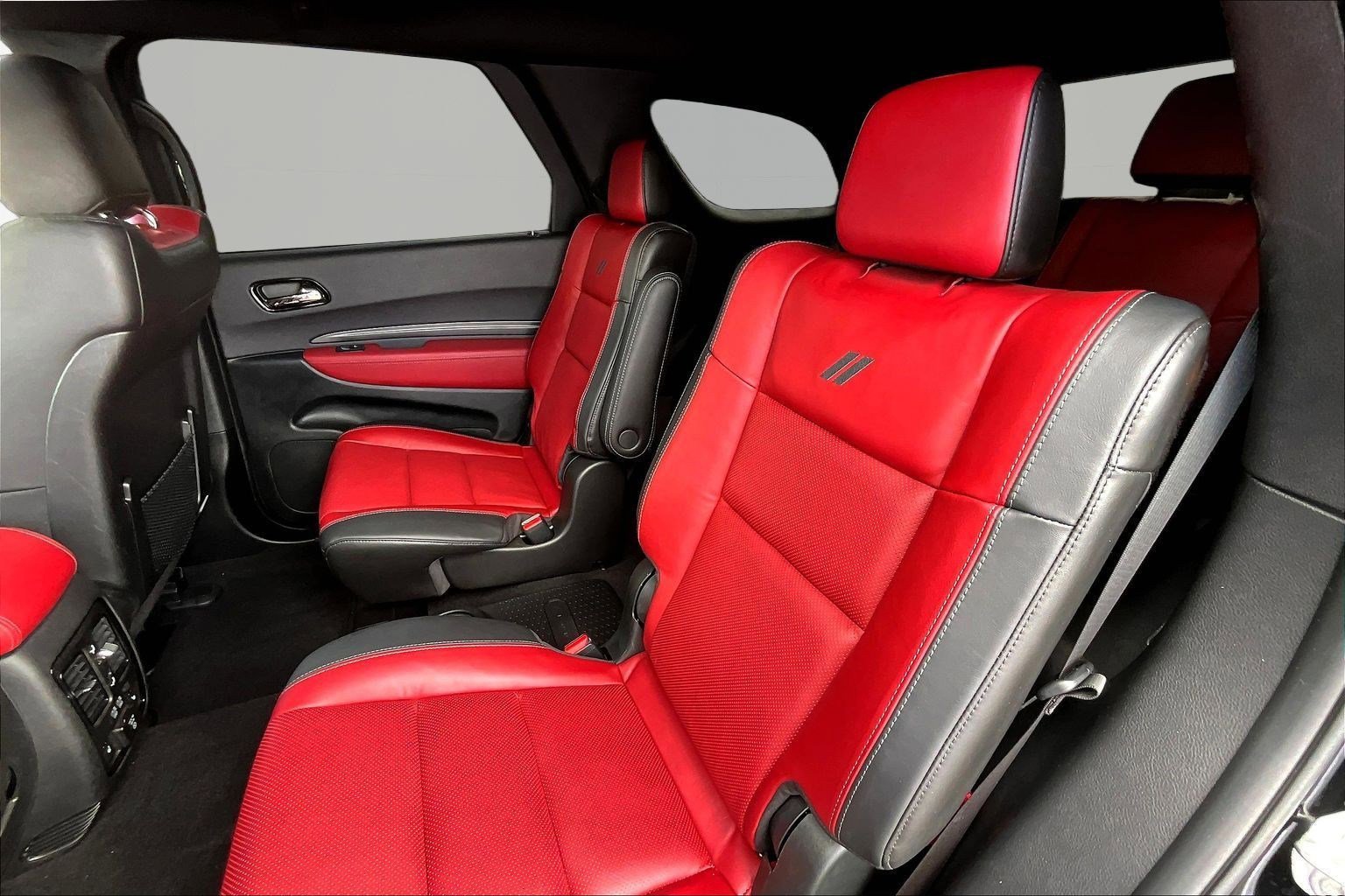 Used 2022 Dodge Durango R/T w/ Tow 'N Go Package AWD/4WD image 22