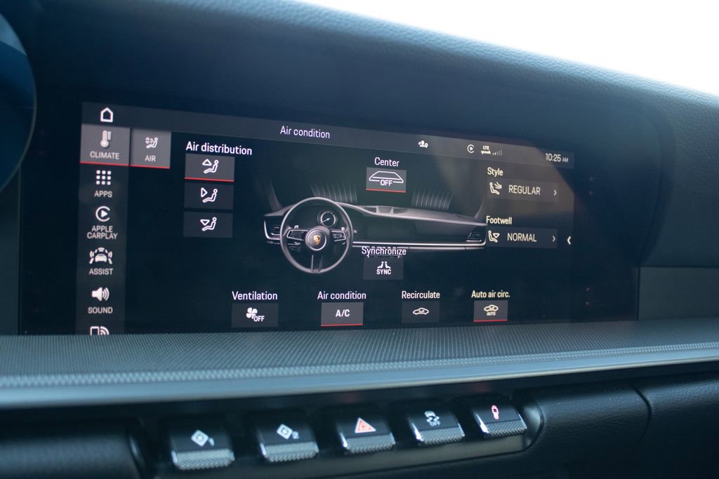 Used 2020 Porsche 911 Carrera image 16