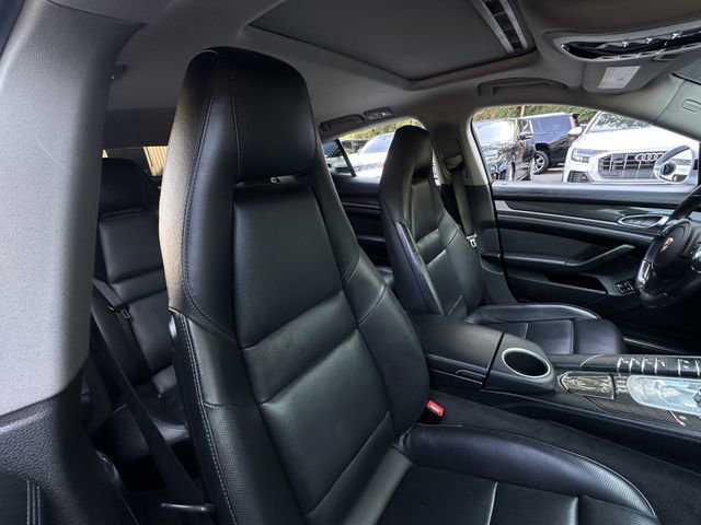 Used 2015 Porsche Panamera 4S image 40