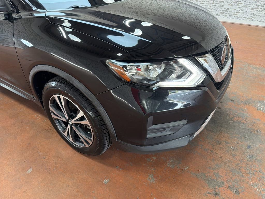 Used 2020 Nissan Rogue SV w/ Premium Package FWD image 9
