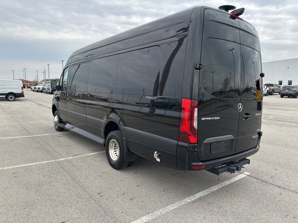 Used 2023 Mercedes-Benz Sprinter 3500 image 17