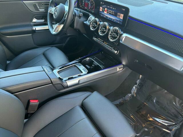 Used 2025 Mercedes-Benz GLB 250 image 20