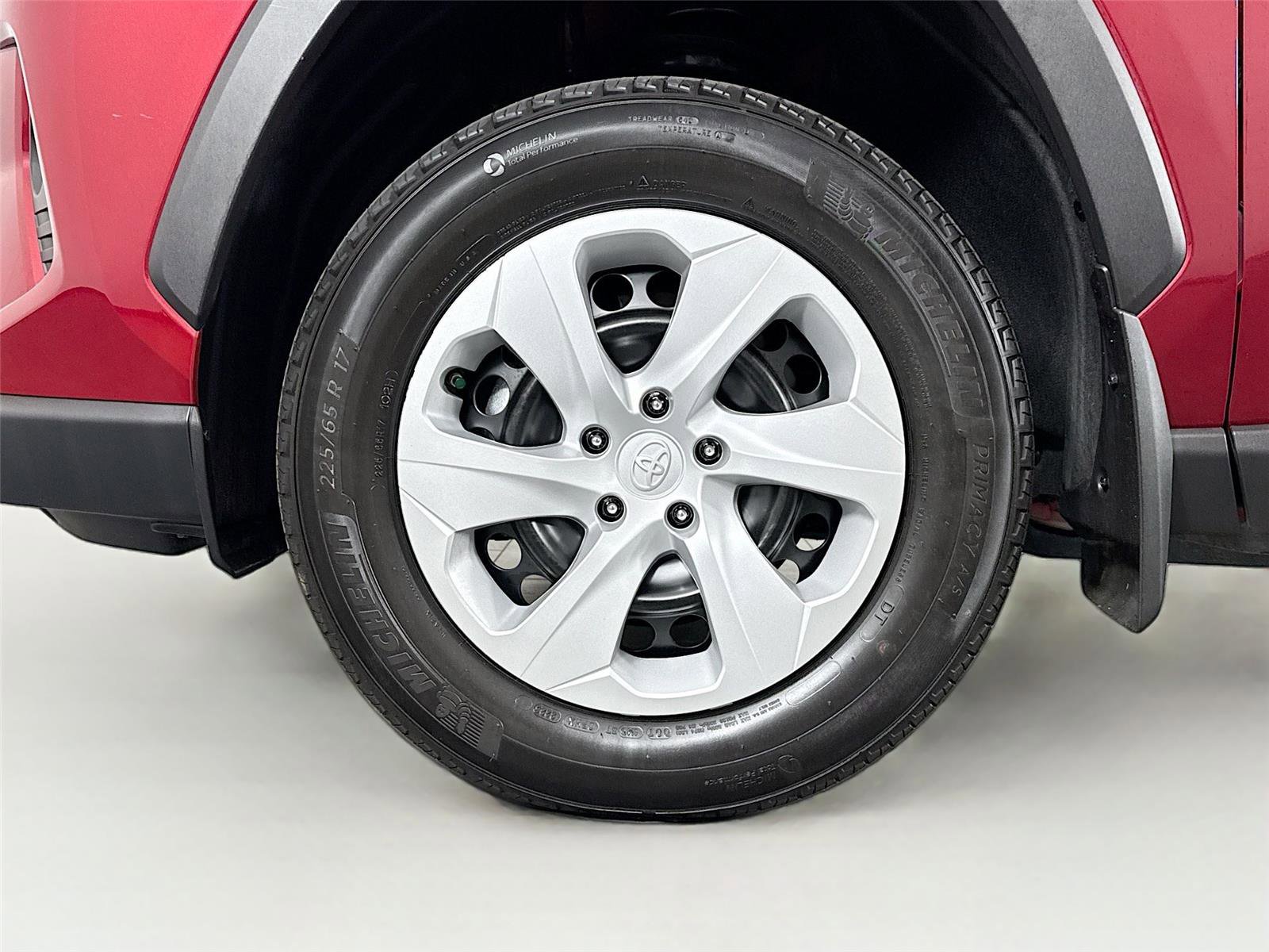 Certified 2025 Toyota RAV4 LE FWD image 42