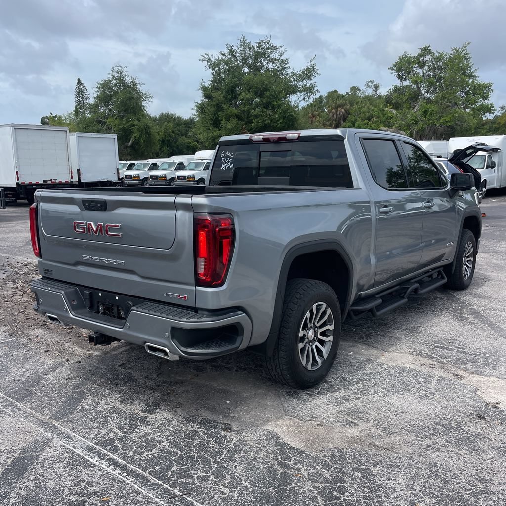 Used 2023 GMC Sierra 1500 AT4 w/ Technology Package AWD/4WD image 9