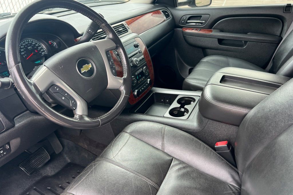 Used 2011 Chevrolet Silverado 3500 LTZ w/ LTZ Plus Package AWD/4WD image 7