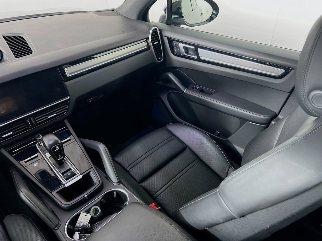 Certified 2023 Porsche Cayenne S Platinum image 26