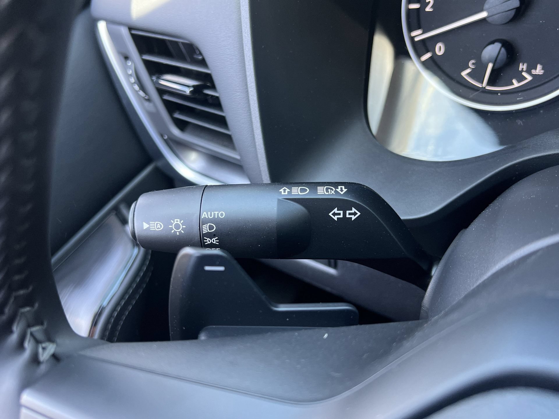 New 2026 Nissan Rogue SV AWD/4WD image 9