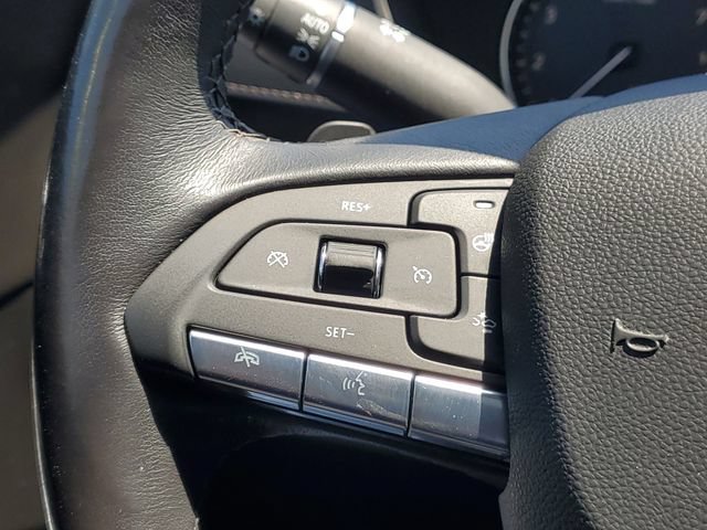 Used 2022 Cadillac XT4 Premium Luxury w/ Safety Alert Package AWD/4WD image 22