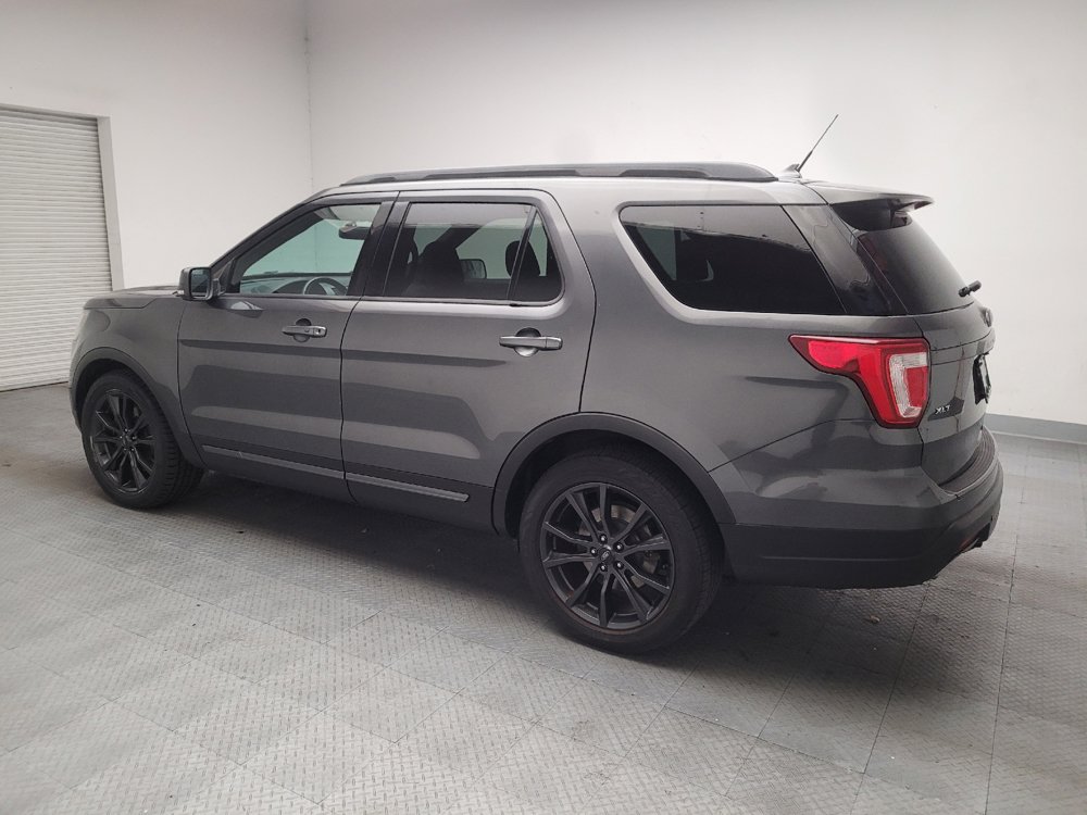 Used 2019 Ford Explorer XLT w/ Equipment Group 202A FWD image 3