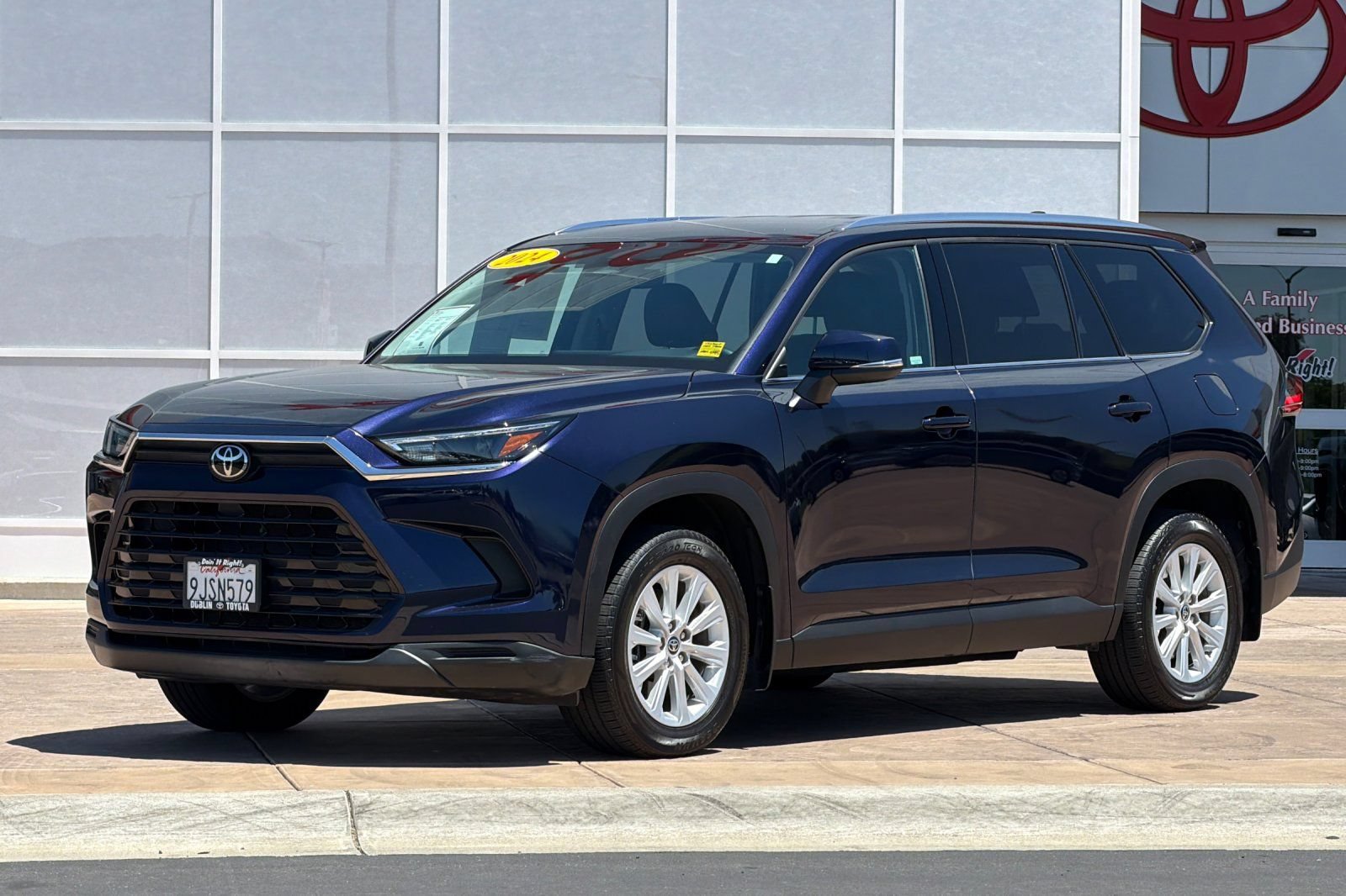 Certified 2024 Toyota Grand Highlander AWD image 10