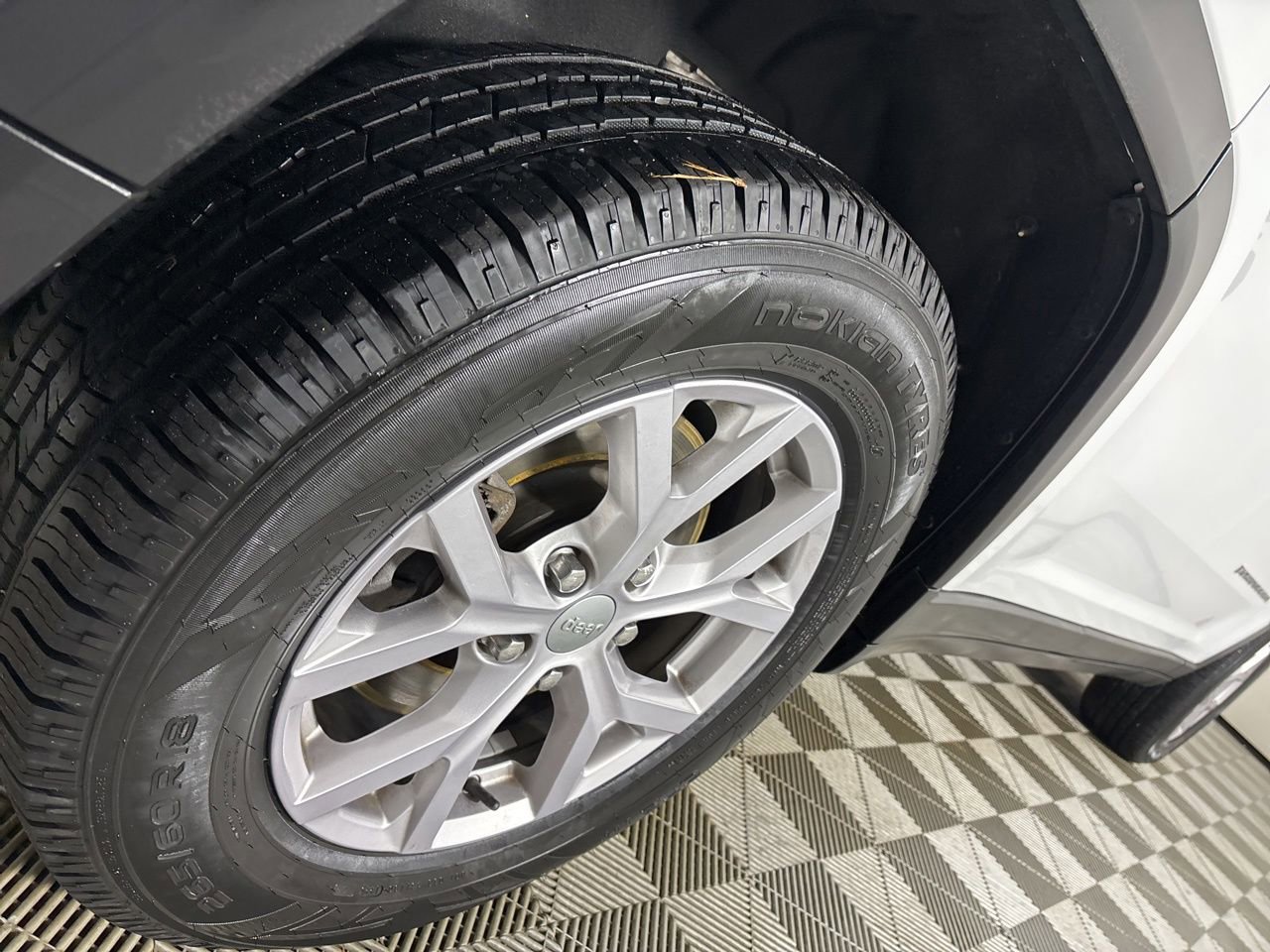 Used 2022 Jeep Grand Cherokee L Limited image 37