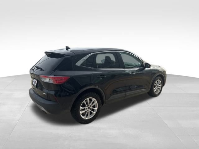 Used 2020 Ford Escape SE image 6