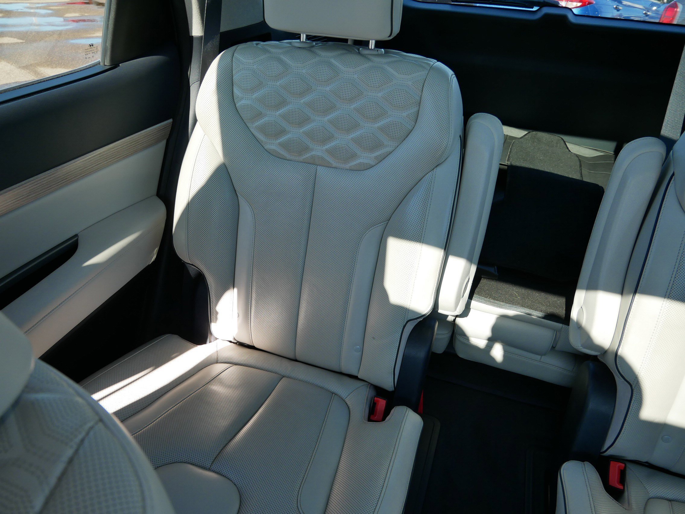 Used 2021 Hyundai Palisade Limited image 12