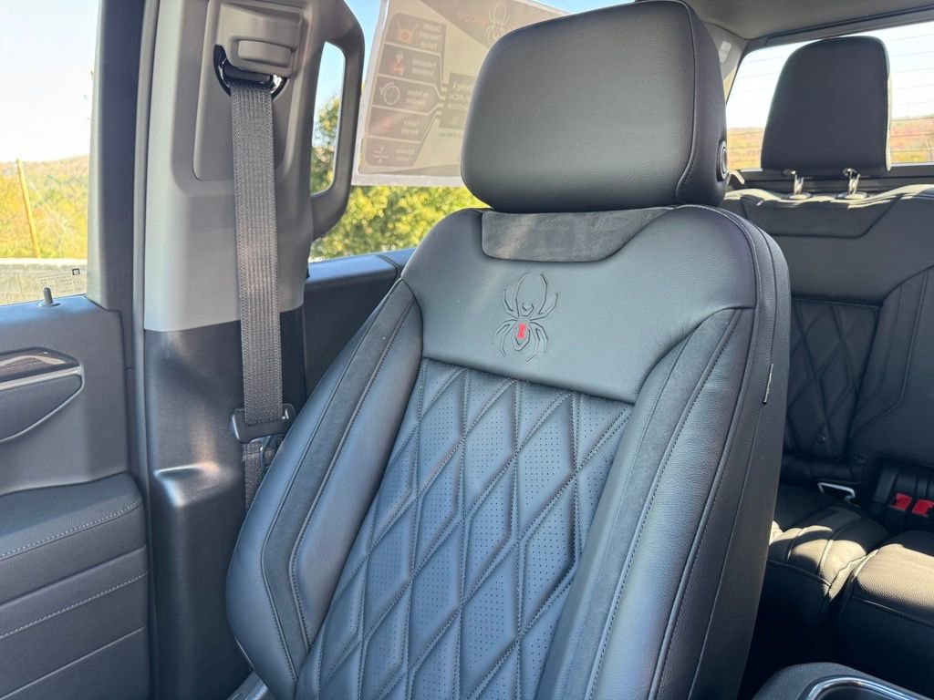 New 2025 Chevrolet Silverado 1500 LTZ image 30