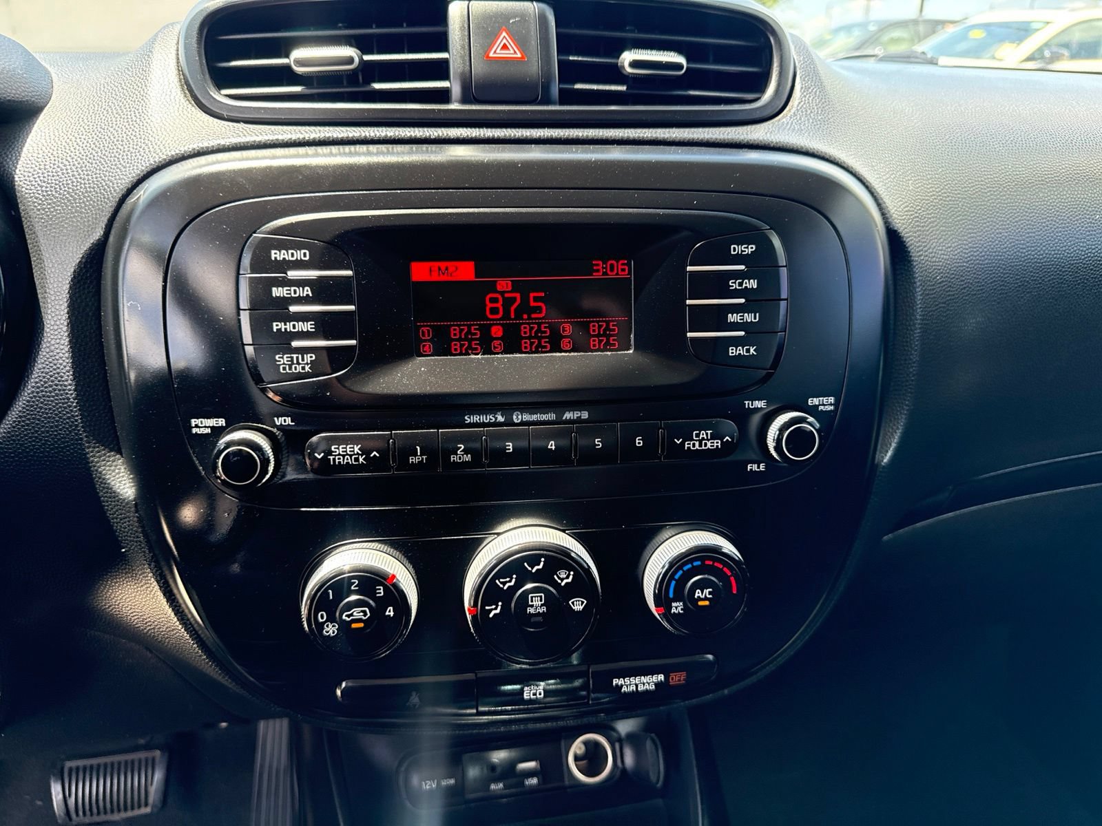 Used 2015 Kia Soul FWD image 13