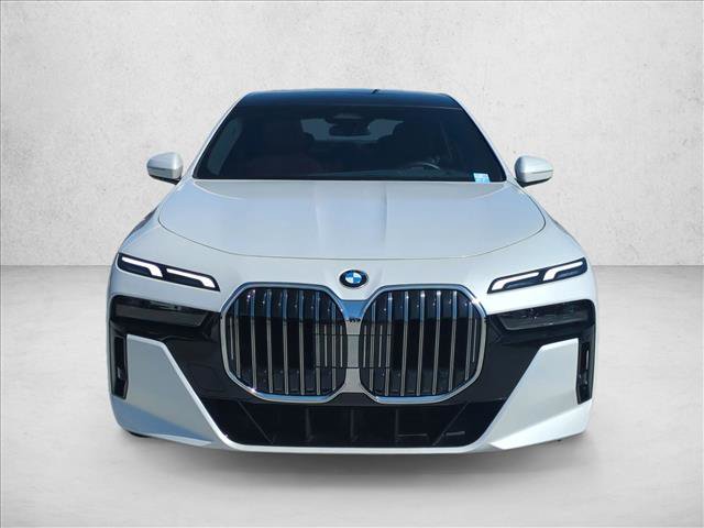 Certified 2023 BMW 740i image 2