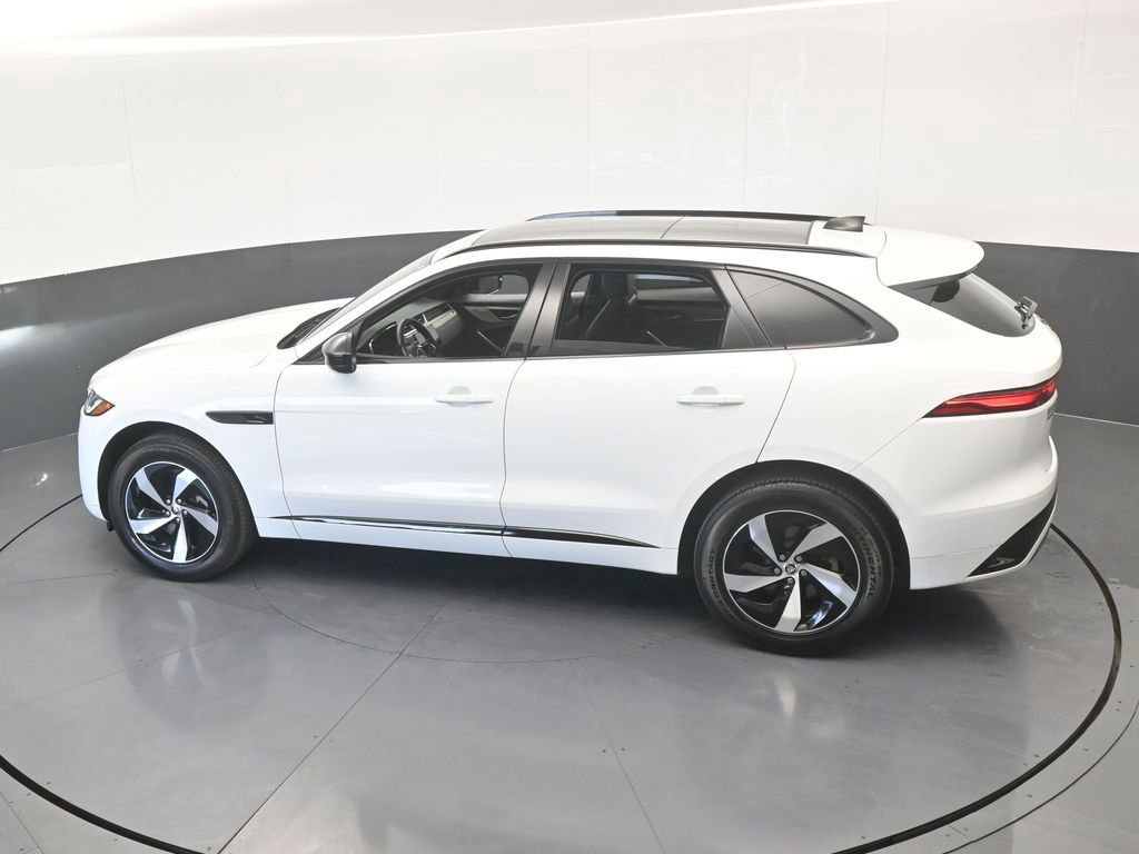 Used 2024 Jaguar F-PACE R-Dynamic S image 50