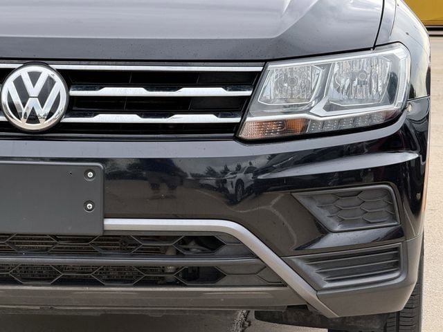 Used 2020 Volkswagen Tiguan SE w/ Panoramic Sunroof Package FWD image 8