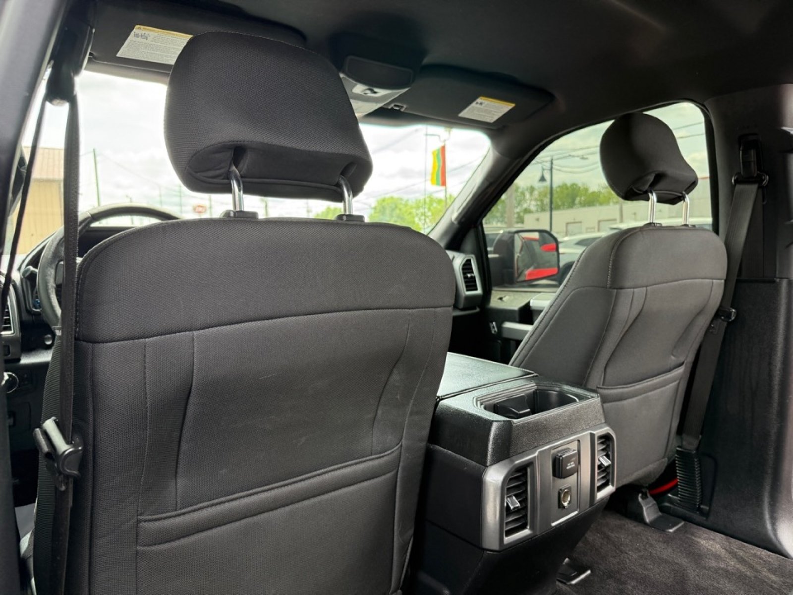Used 2016 Ford F150 XLT w/ Equipment Group 302A Luxury AWD/4WD image 32