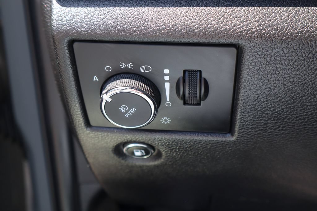 Used 2021 Jeep Grand Cherokee Laredo X RWD image 21