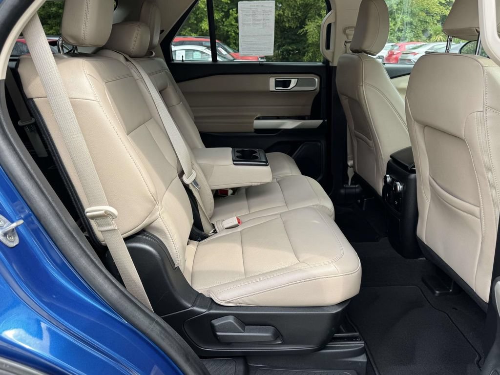 Certified 2022 Ford Explorer Limited w/ Equipment Group 301A AWD/4WD image 15