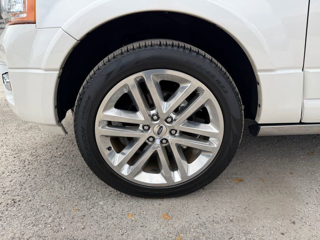 Used 2017 Ford Expedition Platinum image 9