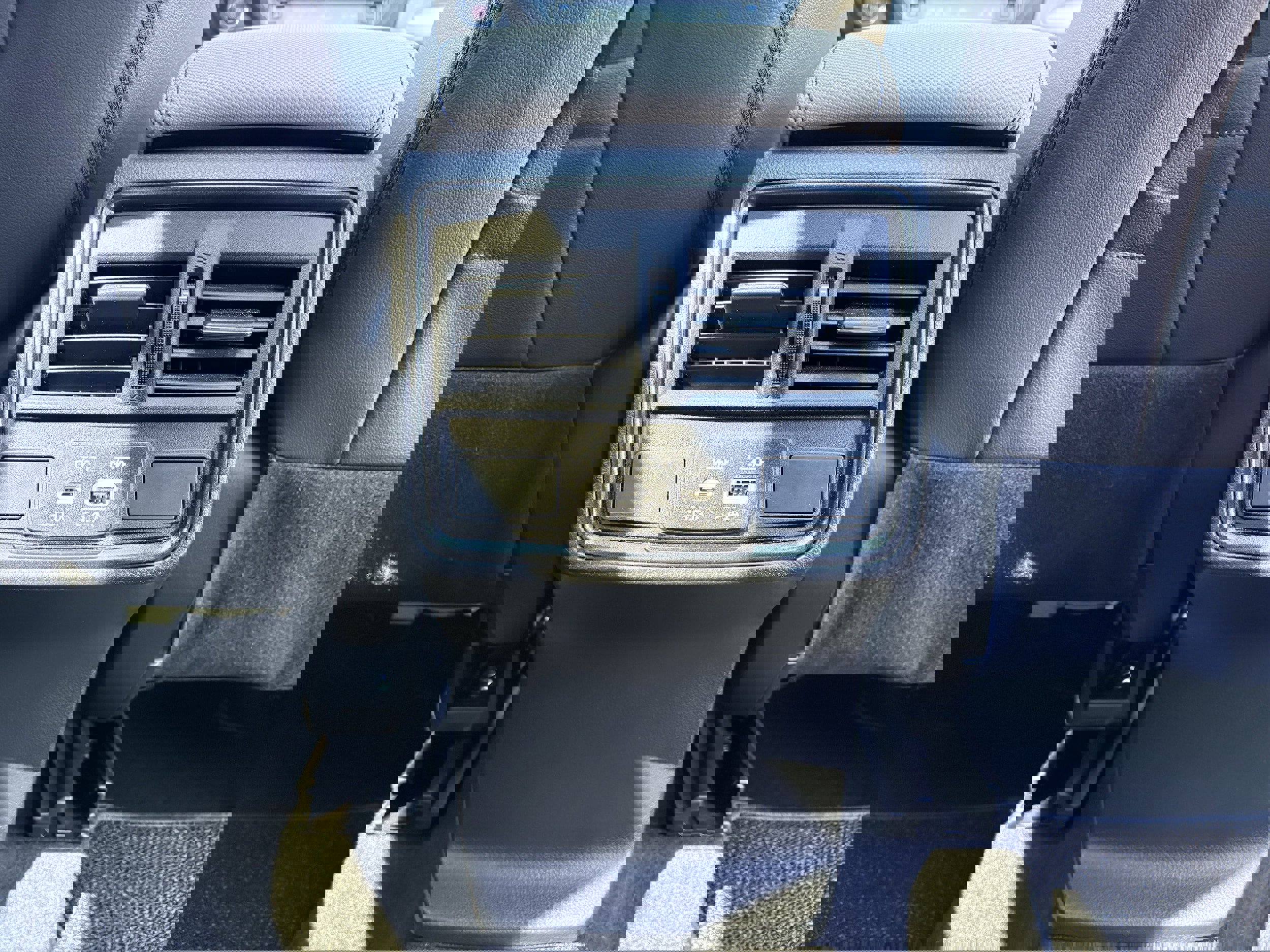 Certified 2025 Subaru Forester Limited w/ Popular Package #1 image 32