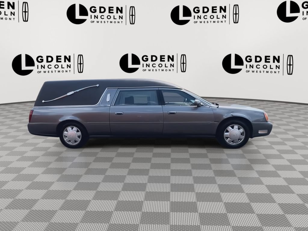 Used 2002 Cadillac De Ville Hearse FWD image 9