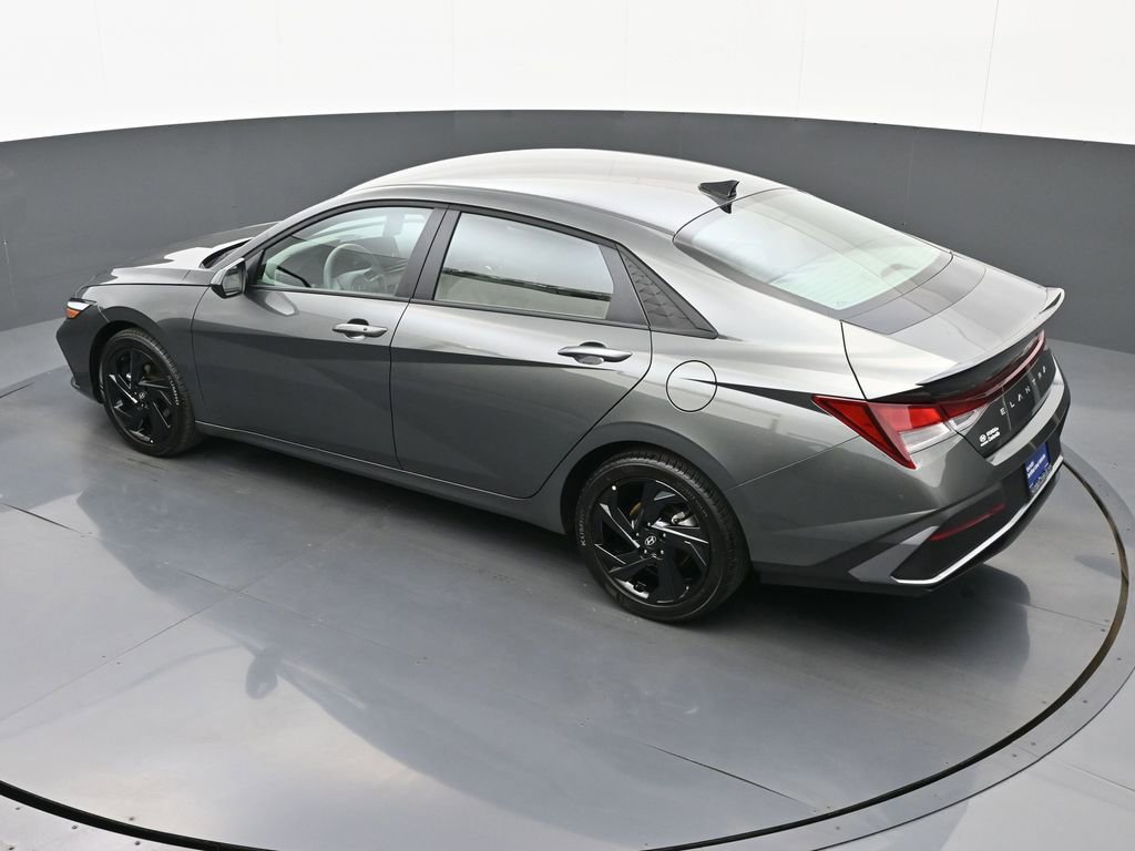 Certified 2026 Hyundai Elantra Sport w/ Cargo Package image 36