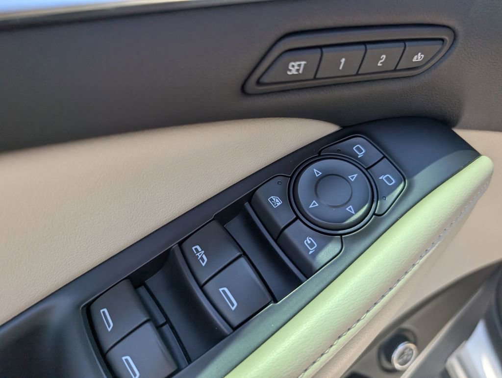Used 2018 Buick Enclave Premium w/ Experience Buick Package FWD image 15