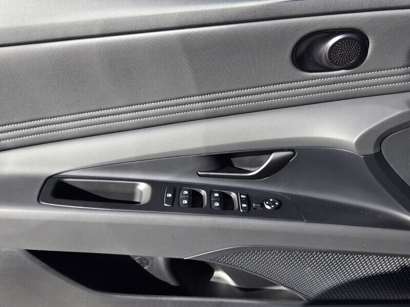 New 2026 Hyundai Elantra SEL Sport Premium FWD image 11