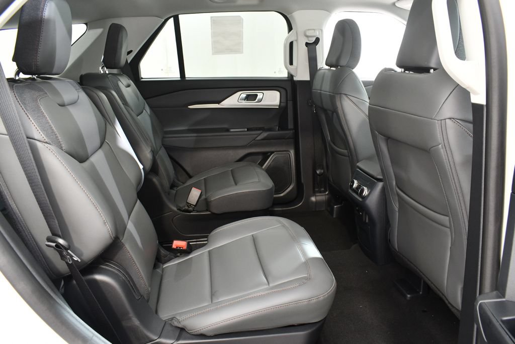 New 2026 Ford Explorer Active w/ Active Comfort Package AWD/4WD image 19