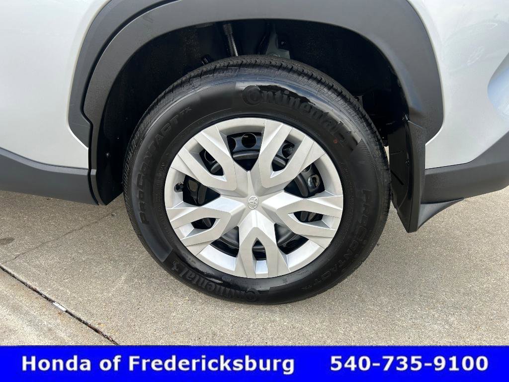 Used 2025 Toyota Corolla Cross L image 3