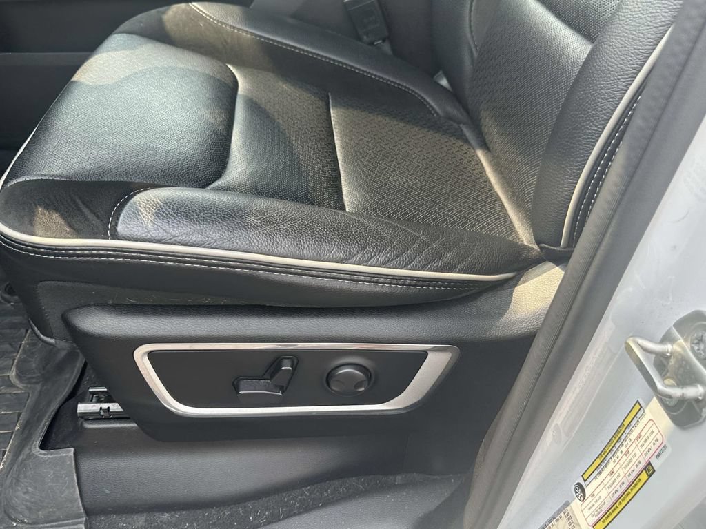Used 2023 RAM 1500 Laramie AWD/4WD image 20