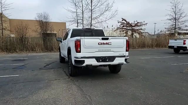 Certified 2022 GMC Sierra 1500 AT4 w/ AT4 Preferred Package image 7