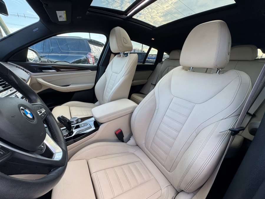 Used 2020 BMW X4 xDrive30i w/ EXECUTIVE PACKAGE w/ Convenience Package AWD/4WD image 22