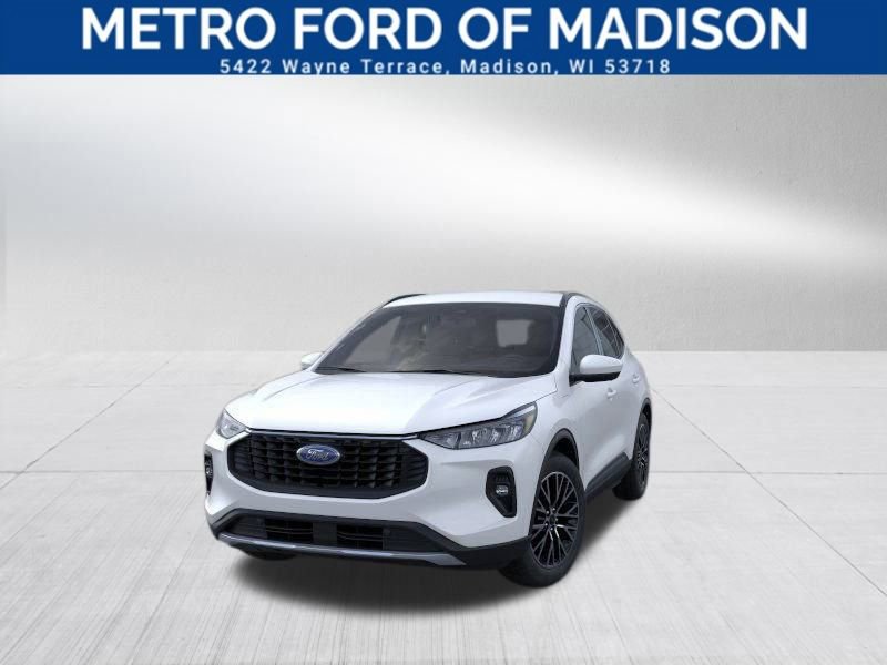 Used 2024 Ford Escape SE image 2