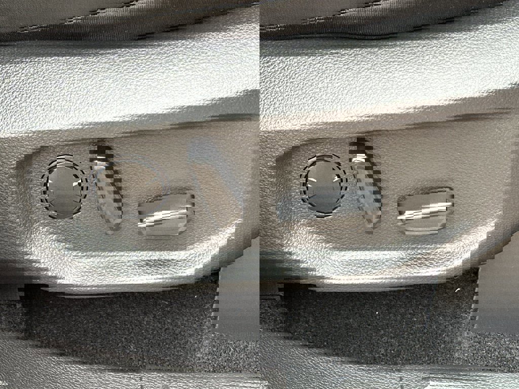 New 2025 Ford Ranger Lariat w/ Chrome Accent Package image 35