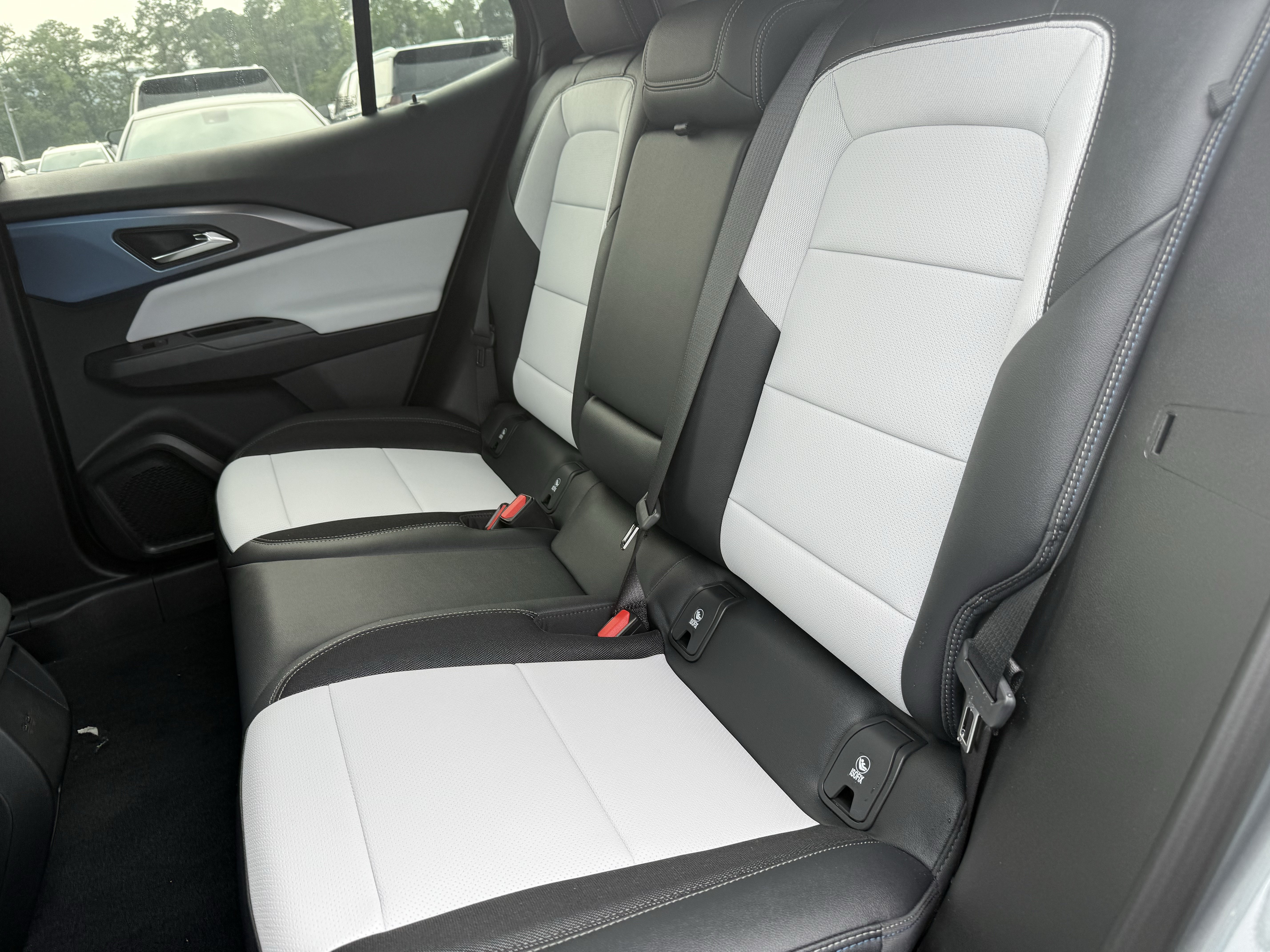 New 2026 Chevrolet Equinox EV LT AWD/4WD image 30