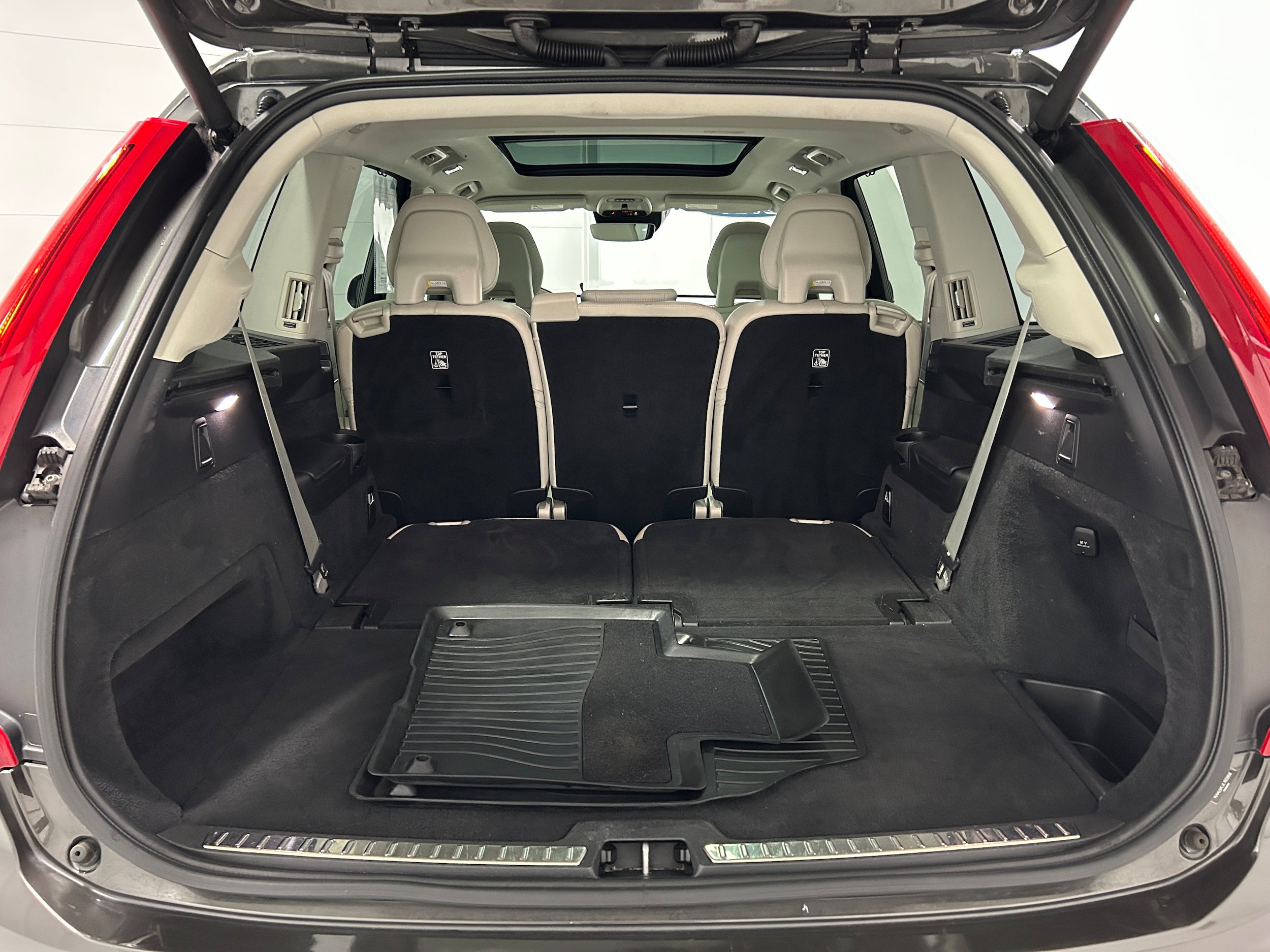 Used 2020 Volvo XC90 T6 Inscription w/ Protection Package Premier AWD/4WD image 36