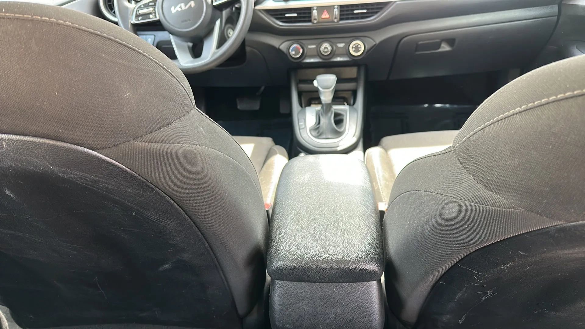 Used 2023 Kia Forte LXS w/ LXS Technology Package image 15